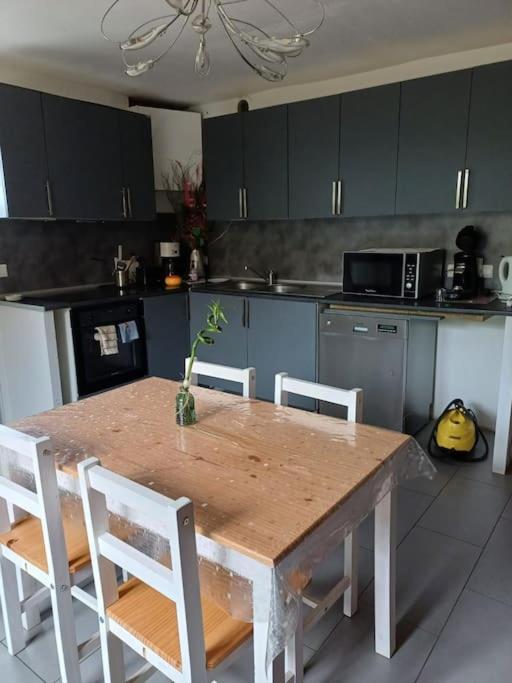 Le 7 Apartment Servian Bagian luar foto