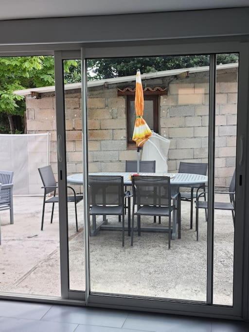 Le 7 Apartment Servian Bagian luar foto
