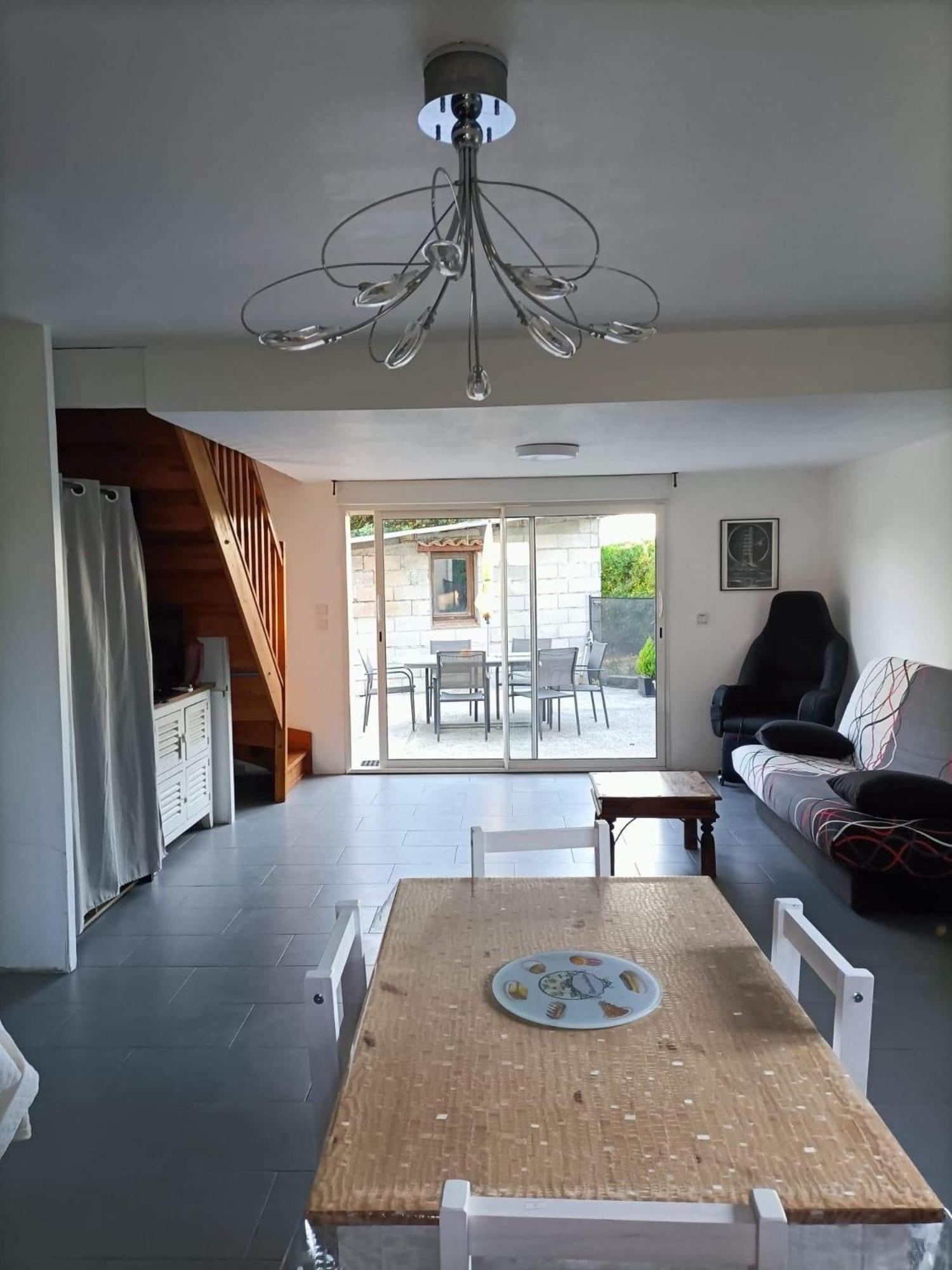 Le 7 Apartment Servian Bagian luar foto